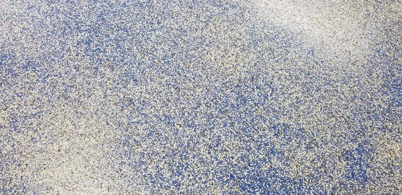 Blue color-chip epoxy up close